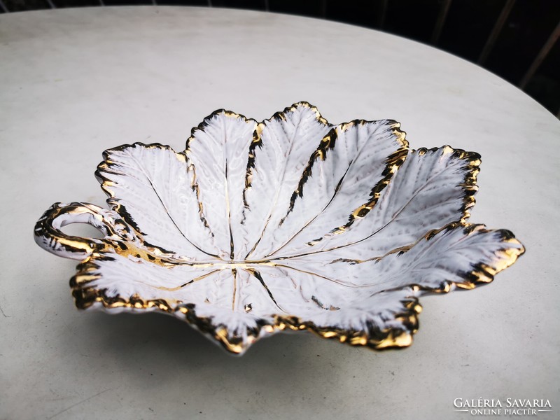 Gilded leaf offering bowl