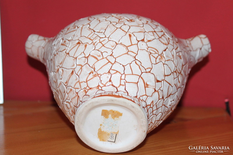 Gorka gauze: cracked vase