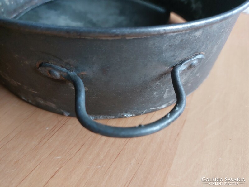 Antique pewter cake pan with handle
