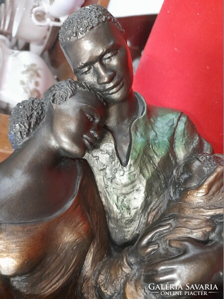 Rare ecila art deco negro family, painted ceramic figural statue. 34 Cm. Marked.
