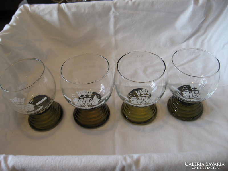 4 pcs römer glasses with the inscription in vino veritas