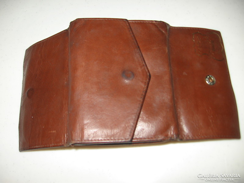 Brown leather wallet with double-sided opening in Retro leather factory