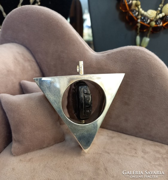 Design silver rotating pendant