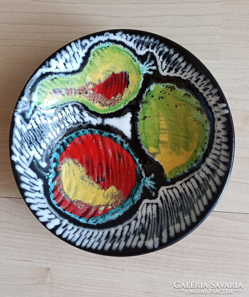 Retro craftsman company ceramic bowl with fruit pattern