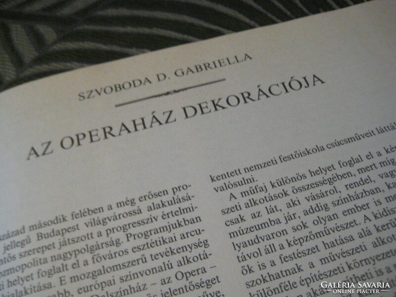 Az Operaház  : Csétényi R  - Szvoboda  D. G .- Bérci L. - Bérci G , Képzőművészeti  Kiadó