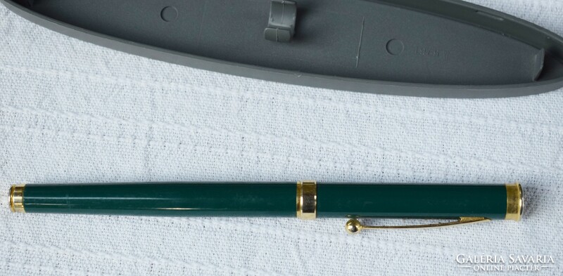 Iridium point fountain pen