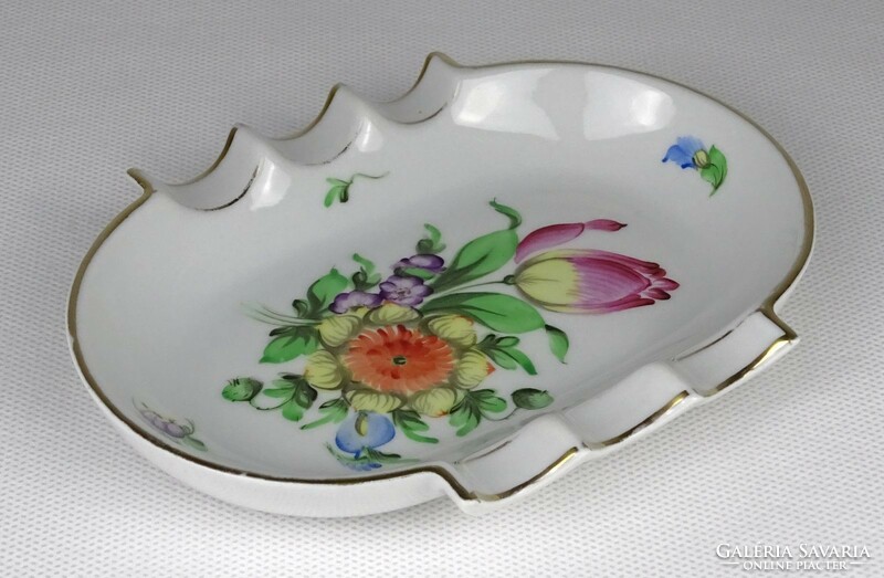 1M547 Herend porcelain ashtray with an old tulip pattern
