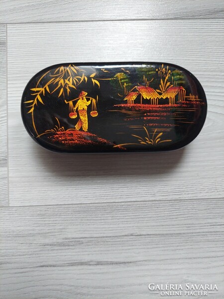 Old Chinese wooden jewelry box with free postage