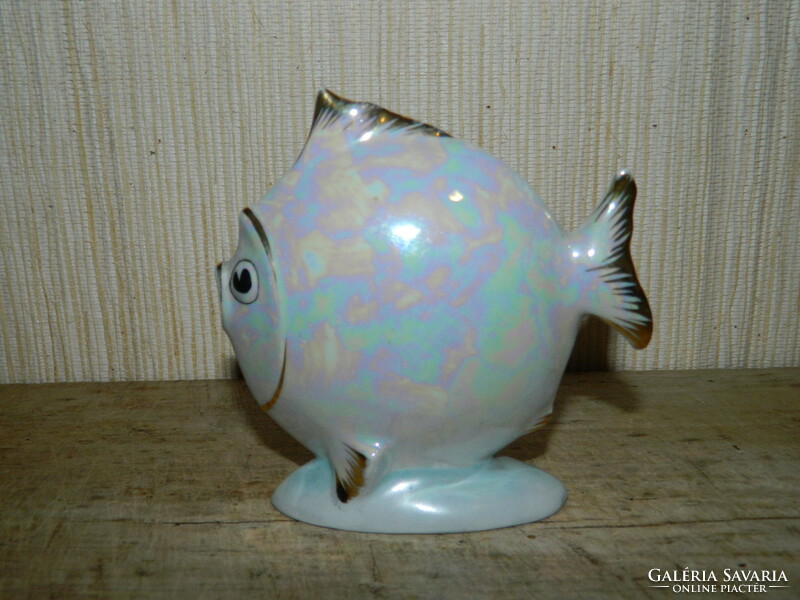 Porcelain fish from Kőbánya