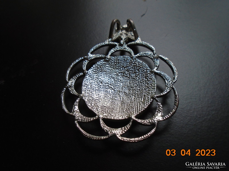 Very rare large enameled polished stone pendant, clothing ornament