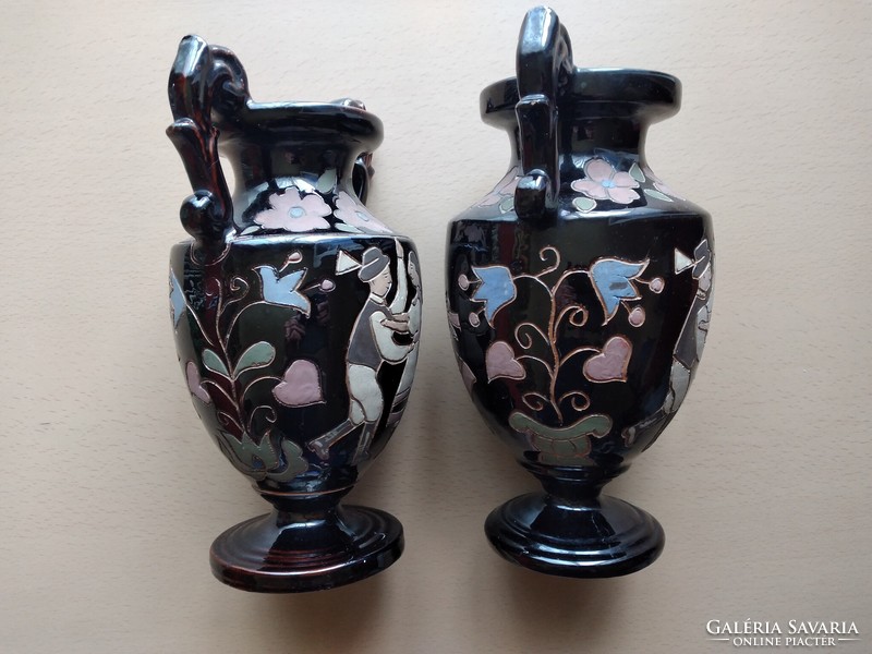 2 darab nagyon régi Korondi Bertalan váza