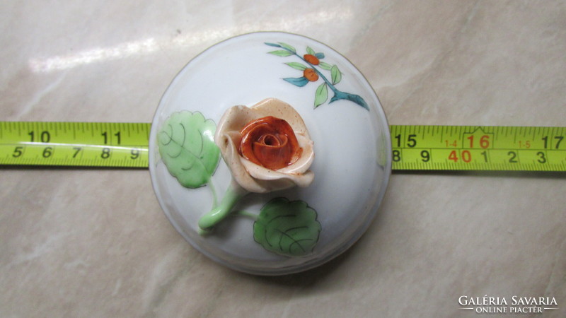 Herend rosehip, Hecsedli pattern can lid