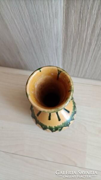 Rare pond head ceramic vase