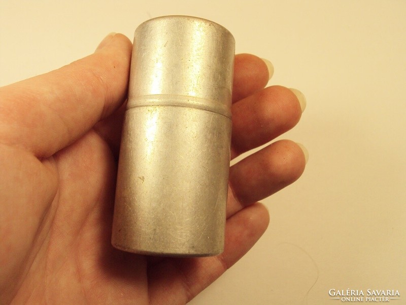 Régi retro alumínium tároló flakon doboz henger