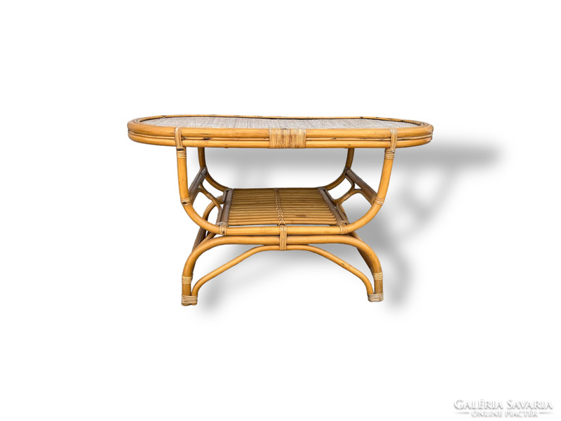 Rattan oval table