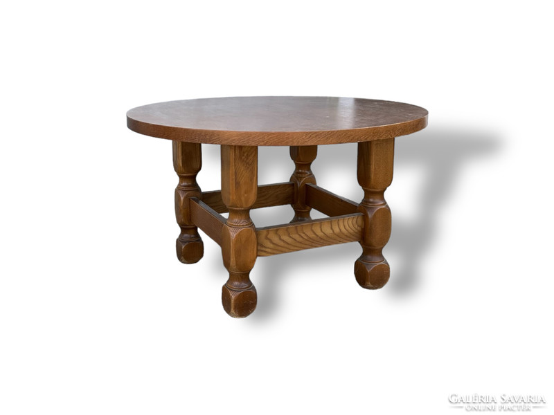 Oak round coffee table