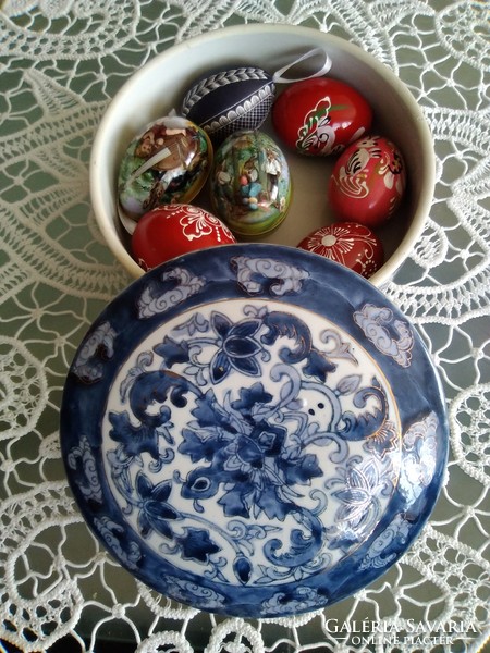 Porcelain lidded container with an oriental blue and gold pattern, marked Terebess!