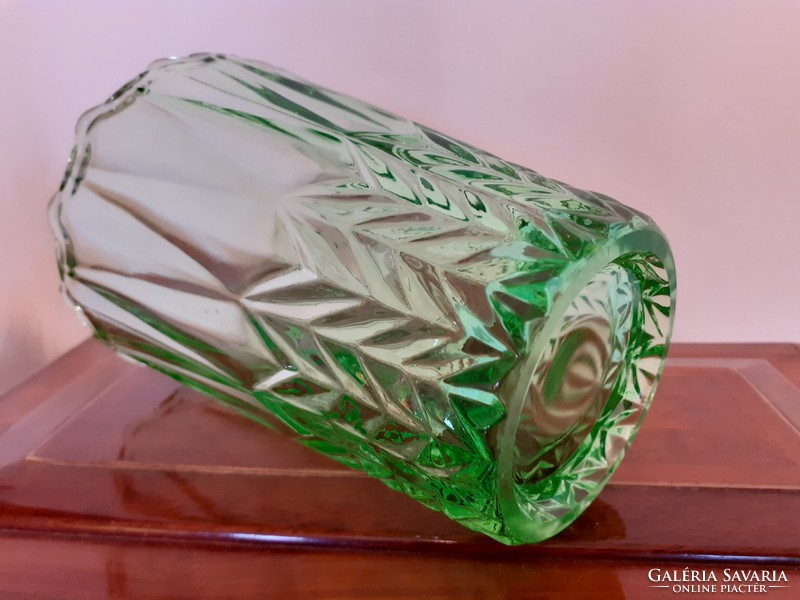 Retro üvegváza régi zöld váza