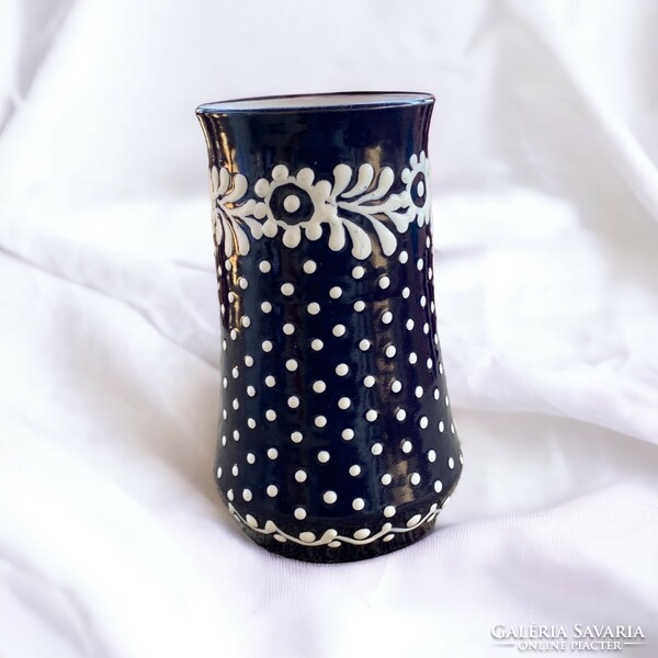 Bella Sari industrial art dark blue and white ceramic jug