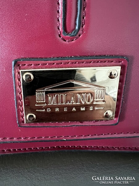 Milano Dreams márkájú meggy bordó kistáska elegáns táska