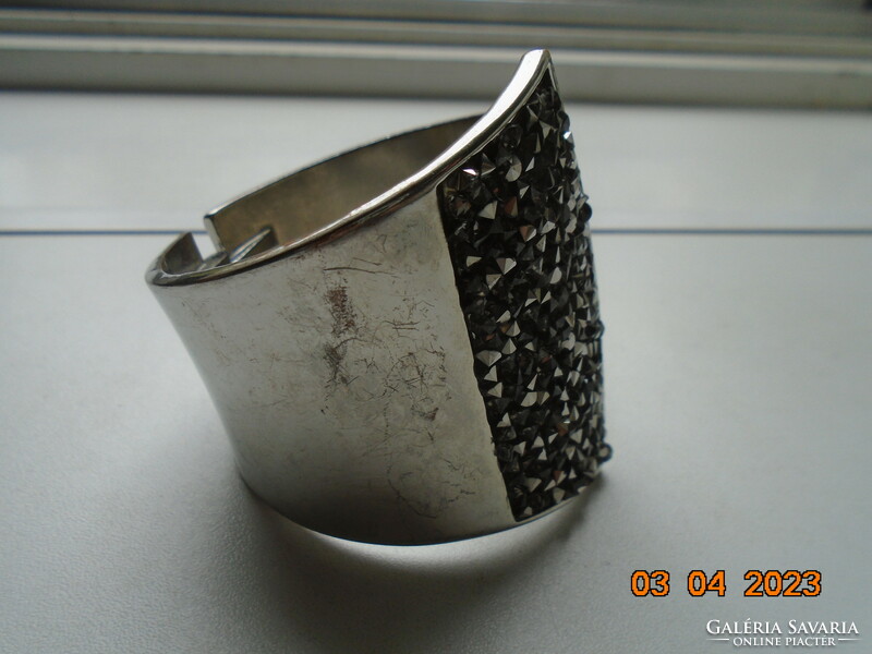 Inc international concepts masy's usa spectacular solid chrome bracelet with grayish black stones