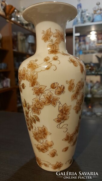 Zsolnay váza, 27 cm