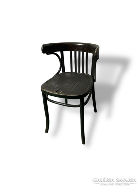 Antique thonet chair with armrests