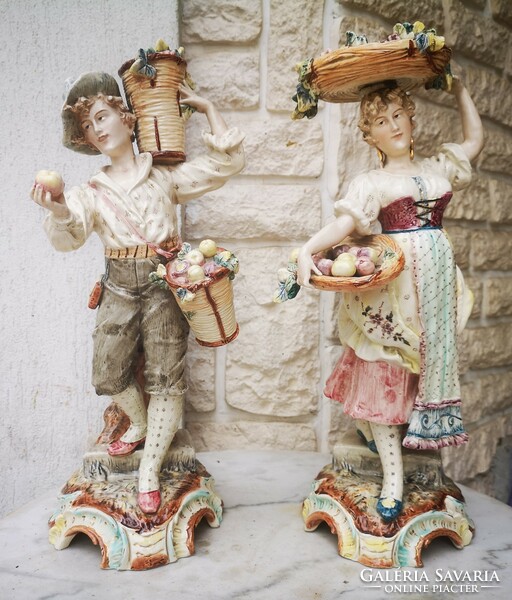 A wonderful, huge Italian pair of colorful majolica earthenware, a really special decorative collection