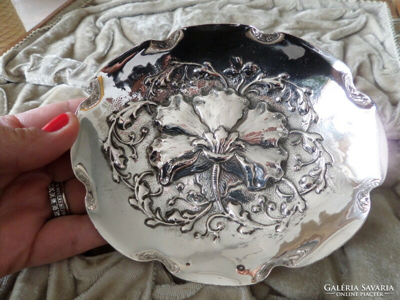 Antique silver art nouveau lily bowl / offering