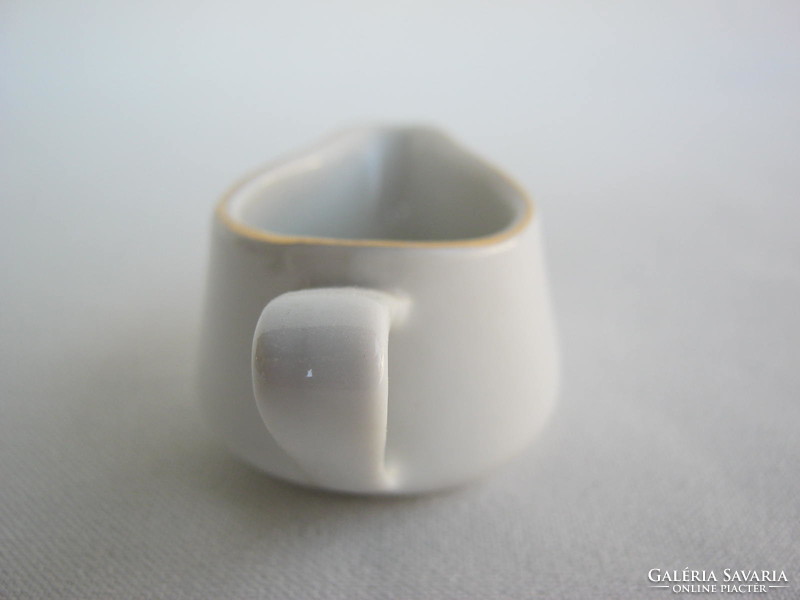 Hollóházi porcelán mini tejszín kiöntő