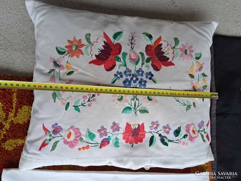 Embroidered floral cushion cover cushions decorative cushion cover nostalgia piece, collector's beauty