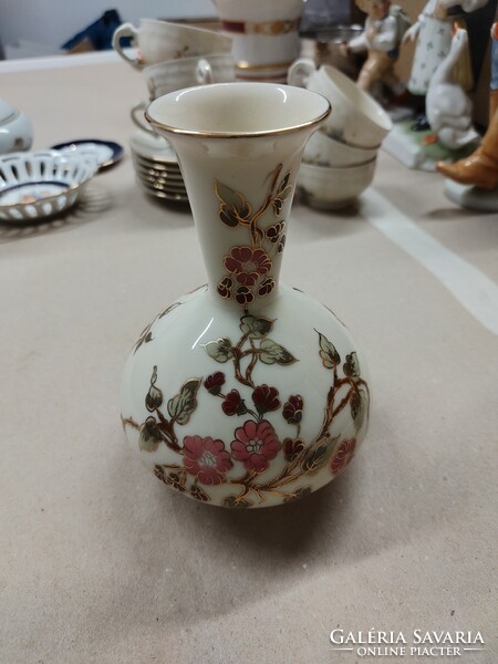 Zsolnai kézzel festett váza