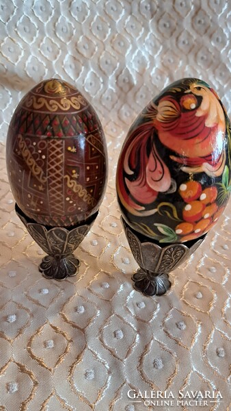 Antik ezüstözött tojástartó pár, antik fa húsvéti tojásokkal, antik húsvéti dekoráció (M3562)