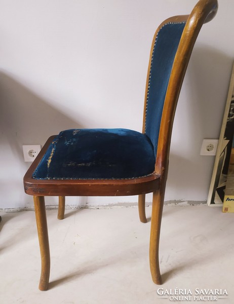 Antik íves szék