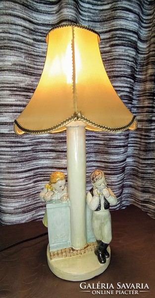Porcelán asztali lámpa