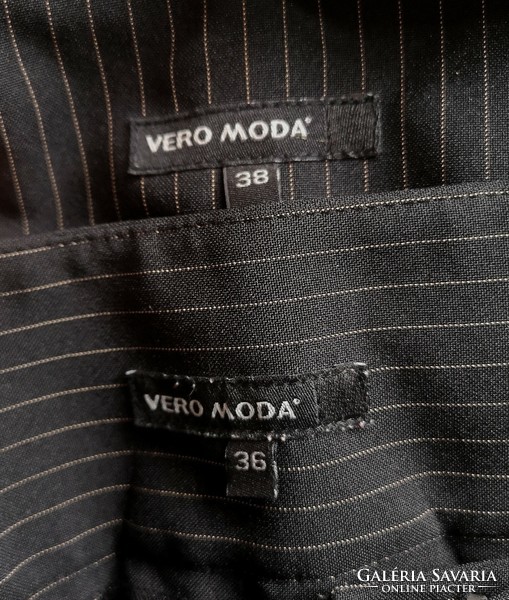 Vero Moda 36-38-as alkalmi fekete kosztüm, diplomata csikos, blézer, nadrág