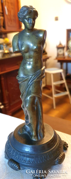 Bronz Vénusz szobor