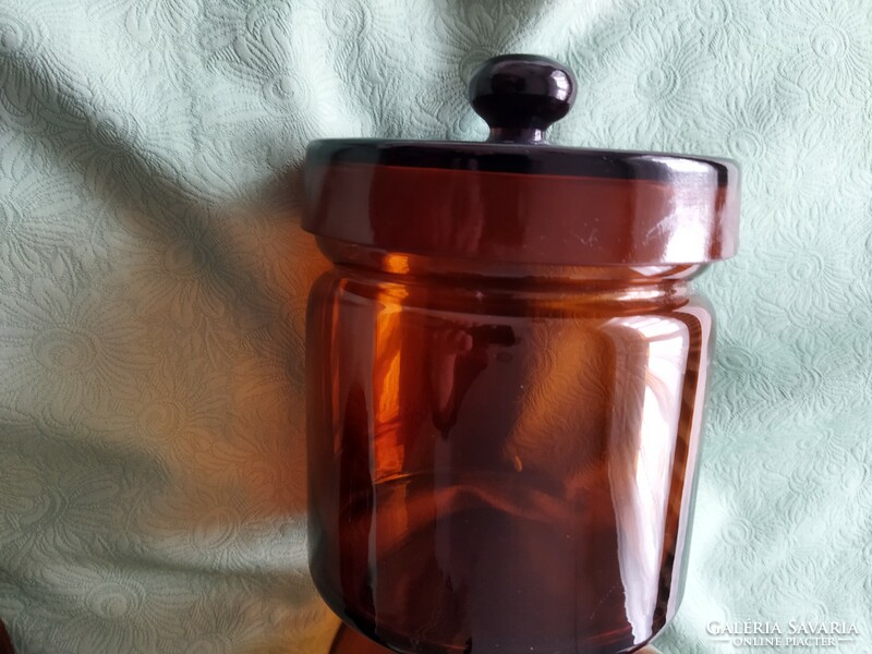 Glass container (pharmacy container) with a capacity of about 1-1.5 l