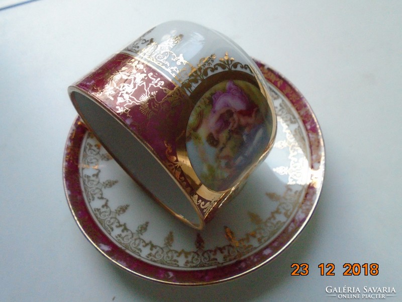 Gold brocade with patterns, a mythological scene with an antique Altwien-style tea cup coaster
