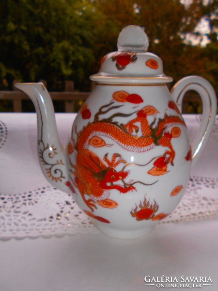 Antik sárkánykigyó tradicionális  mintával kézzel festett porcelán kancsó