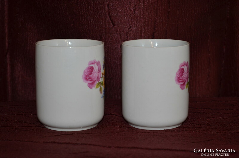 Pair of Zsolnay mugs ( dbz 00130 )