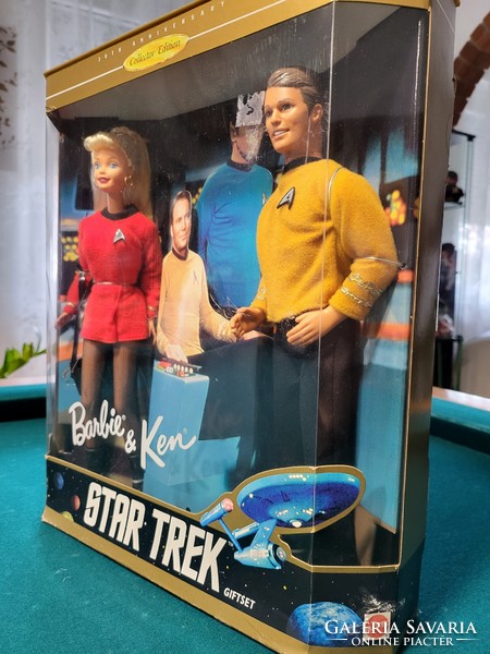 Barbie - star trek - gift set 1996 (15006) unopened.