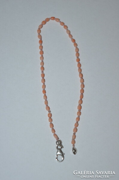 Individually knotted tiny coral bracelet
