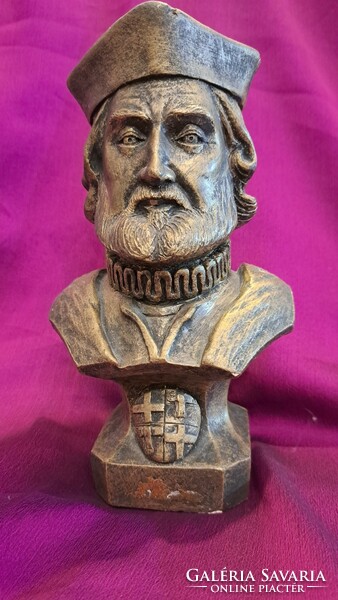 Historical portrait statue, bust (l3581)