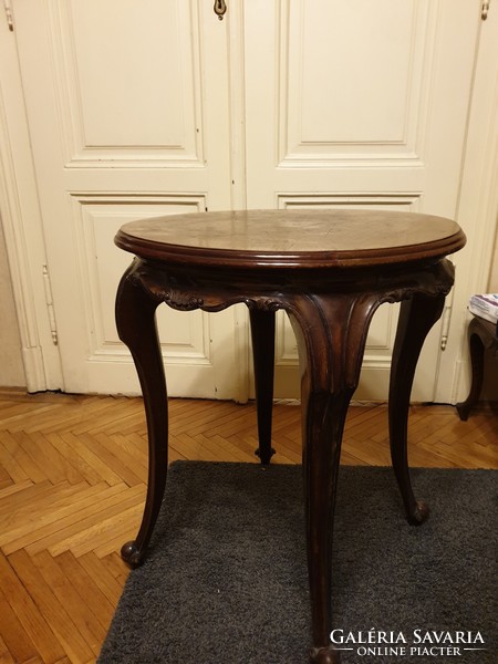 Barokk kisasztal