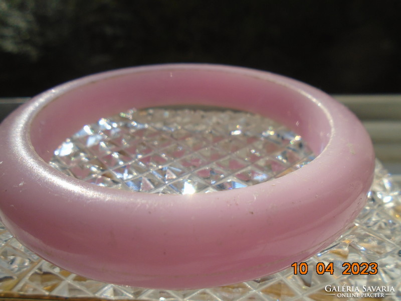 Pink chunky plastic vintage bracelet