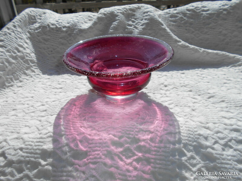 Thick gradient glass bowl with bubbles on the edge - a beautiful handcrafted product