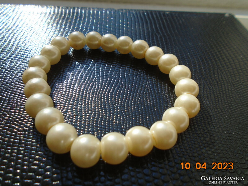 Tekla pearl bracelet