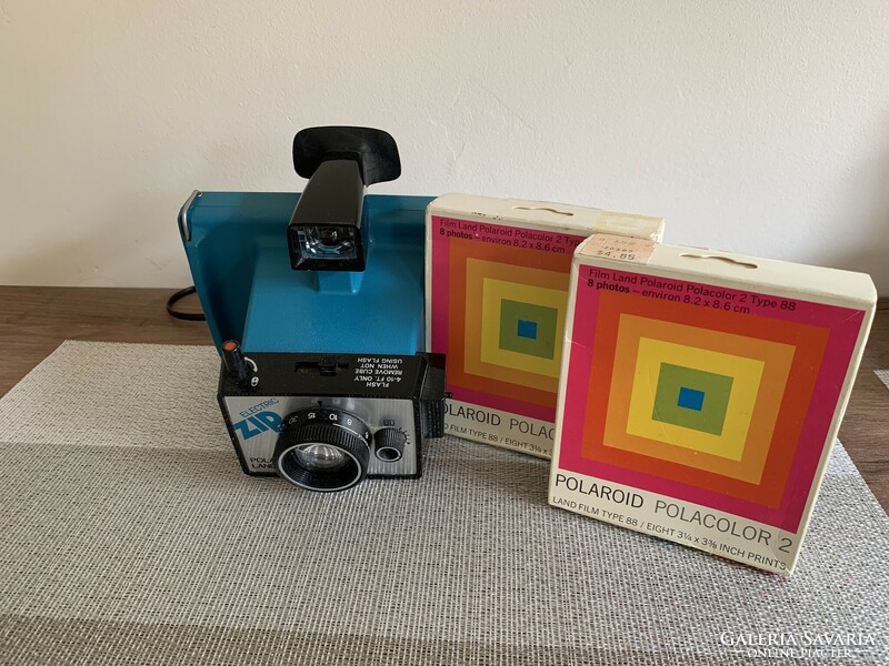Rare polaroid electric zip camera
