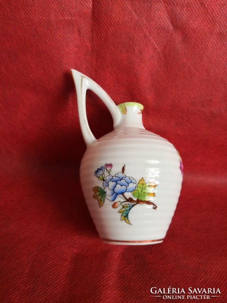 Herend vbo (victoria) patterned, elf-eared, ribbed jug, (victoria)